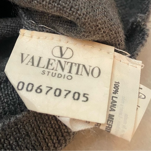 Valentino Maglia Gray Wool V-neck Sweater *flaw* Size Large 2983 - Picture 8 of 16